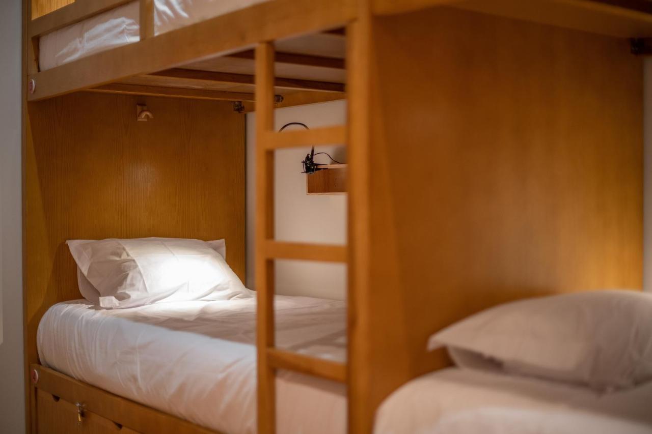 Peach Hostel & Suites Порту Экстерьер фото
