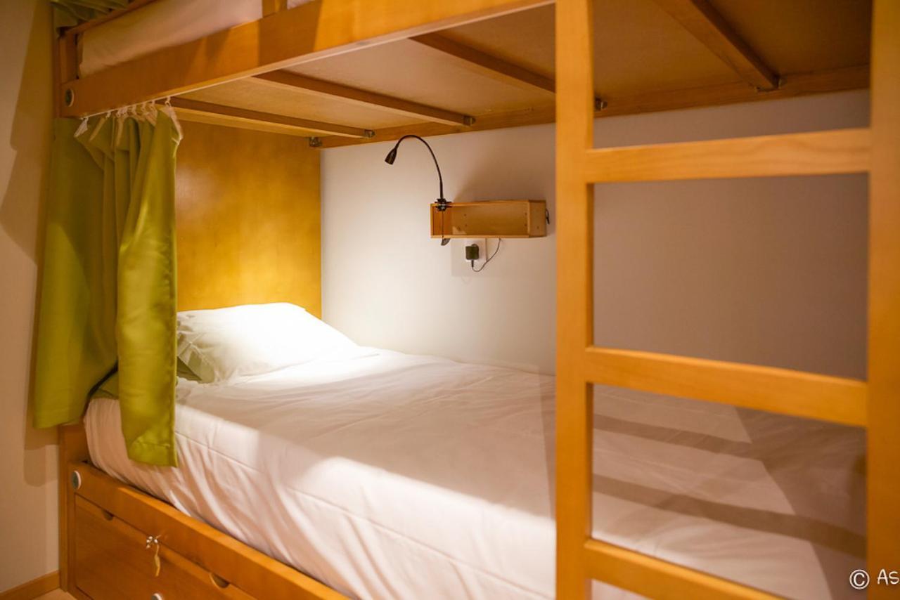 Peach Hostel & Suites Порту Экстерьер фото