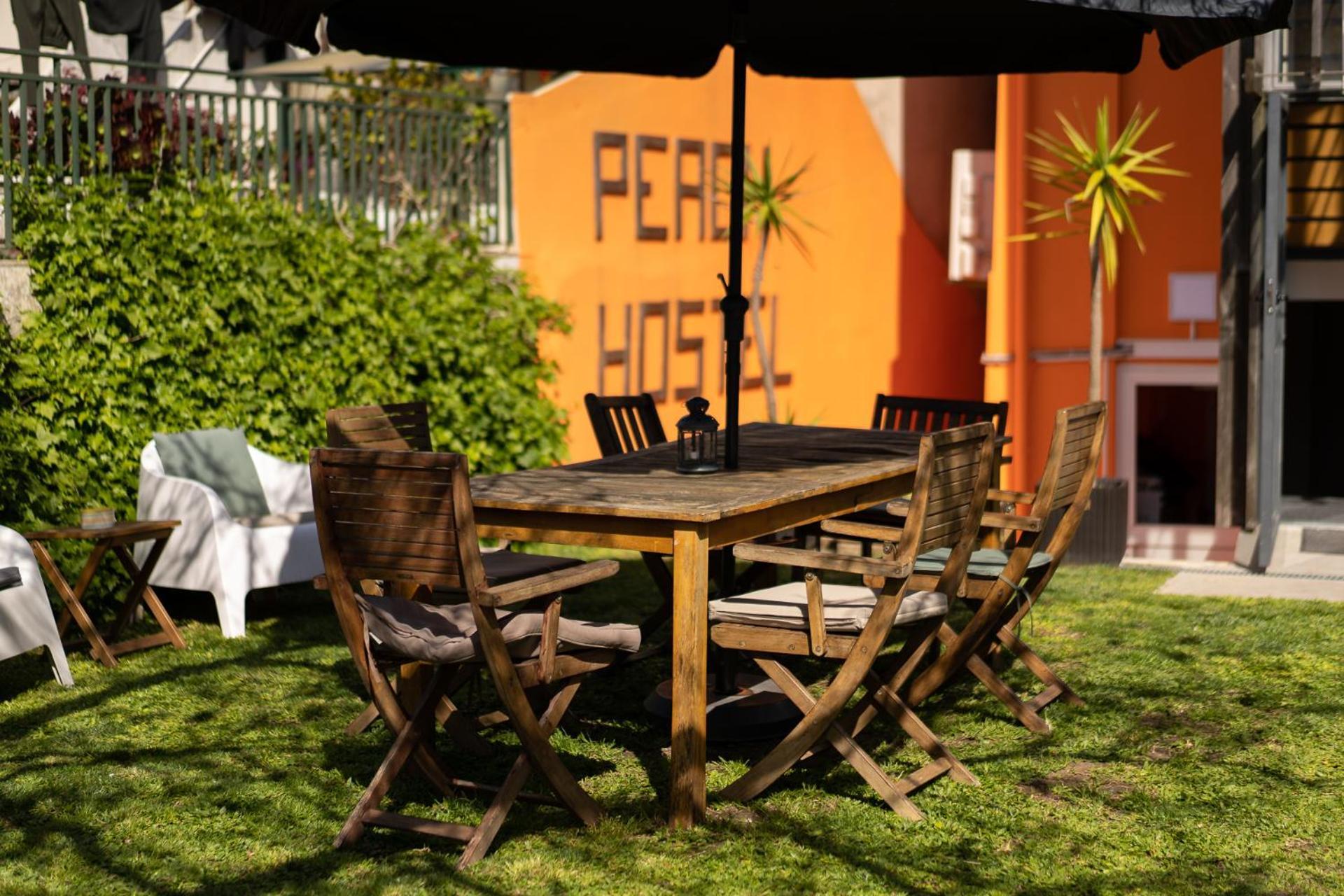 Peach Hostel & Suites Порту Экстерьер фото